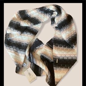 NWT - Calvin Klein ombré scarf